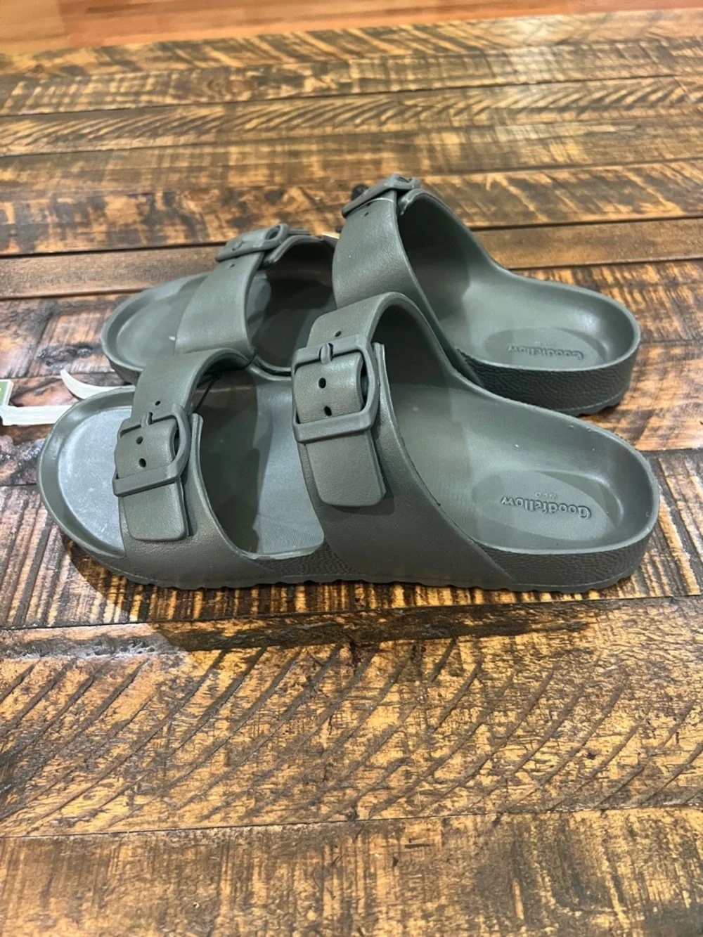 Goodfellow & Co Men’s Dual-Buckle Slide Sandals — Grey